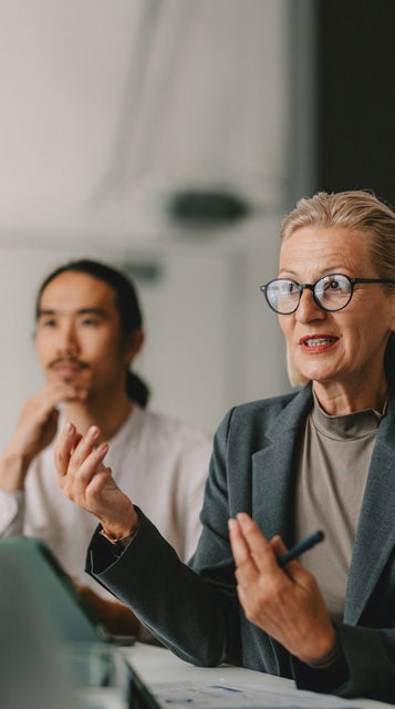 Women discussion in the office